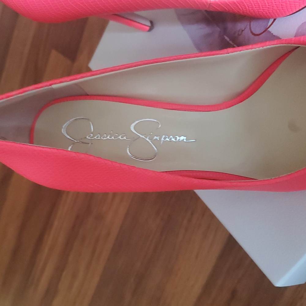 Jessica Simpson Coral Reef Pointed Toe Pumps - Picture 3 of 4